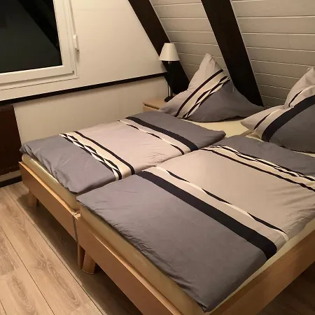 Holiday home Pur - Waldurlaub Im Tiny House