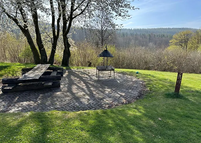 Pur - Waldurlaub Im Tiny House